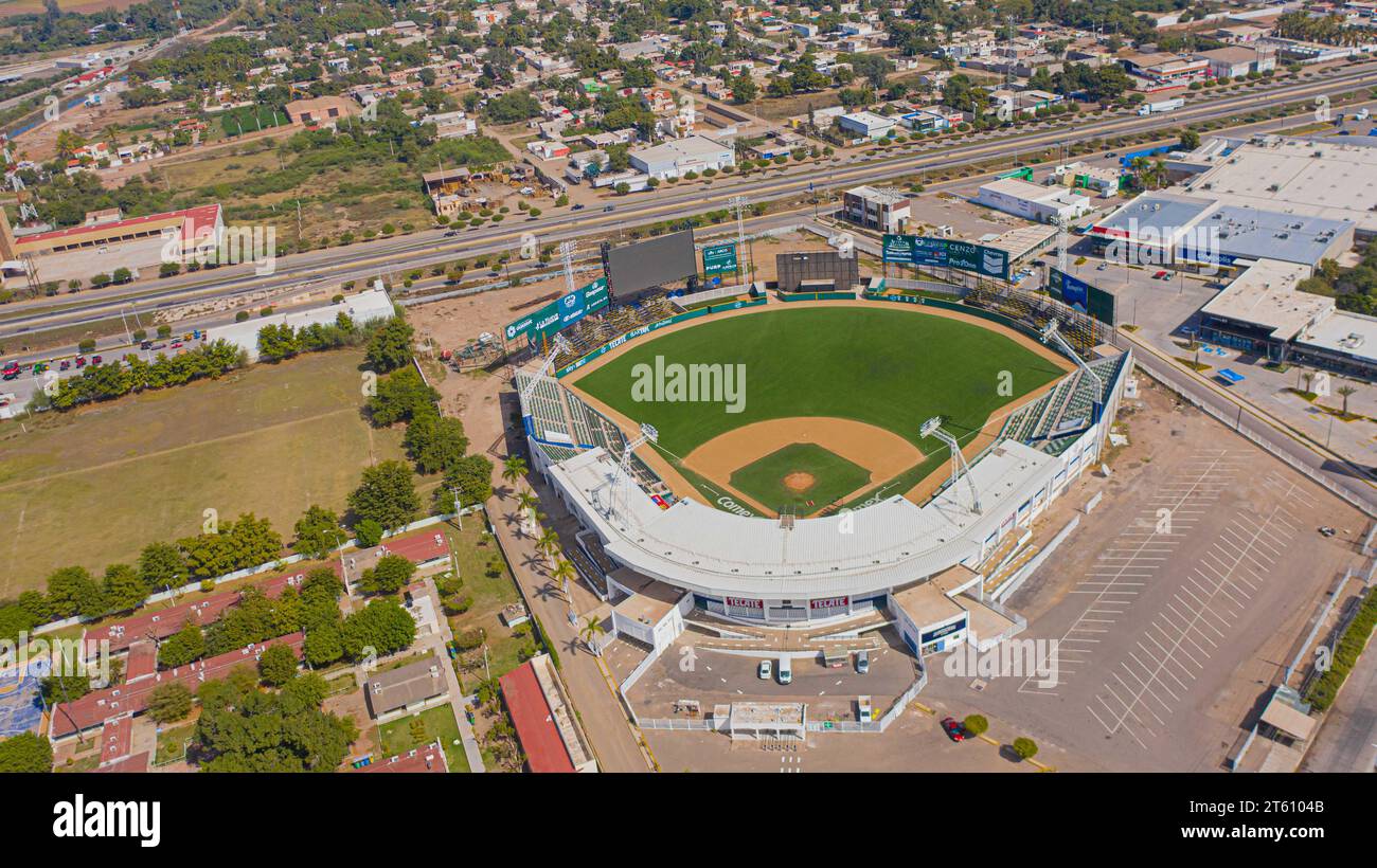 Aus der Vogelperspektive des Francisco Carranza Limón Stadions. Allgemeine Ansicht des Algodoneros-Stadions in Guasave, Sinaloa Mexiko. Guasave Mexiko. Am 7. Februar 2021 in Guasave, Mexiko. Kuroda Park (Foto: Luis Gutierrez/Norte Photo/) Vista aérea del Estadio Francisco Carranza Limón. Vista General del estadio Algodoneros en Guasave, Sinaloa México. Guasave México. el 7 de febrero de 2021 en Guasave, Mexiko. . (Foto de Luis Gutierrez / Foto Norte /) Stockfoto