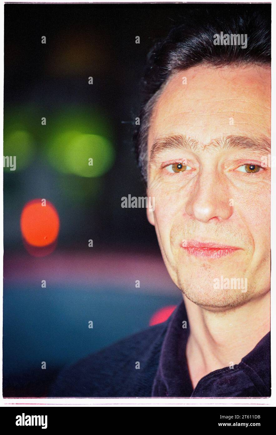 PAUL WHITEHOUSE, COMEDIAN, YOUNG, LONDON, 1996: Interview-Porträt des Comedians und Schauspielers Paul Whitehouse in North London, England, Großbritannien während der Fast Show-Dreharbeiten im November 1996. Das war ein großer Durchbruch für diese moderne britische Comedy-Legende. Foto: Rob Watkins Stockfoto