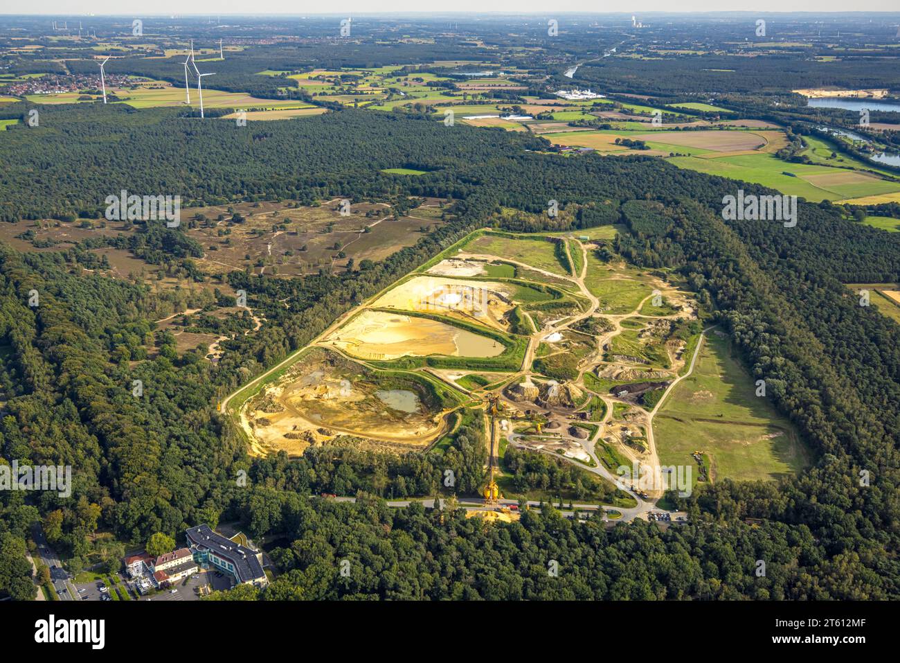 Luftaufnahme, Seehof Sandwerke am Haltern Stausee und im Waldgebiet mit Waldschäden Westruper Heide, Stockwiese, Haltern am See, R Stockfoto
