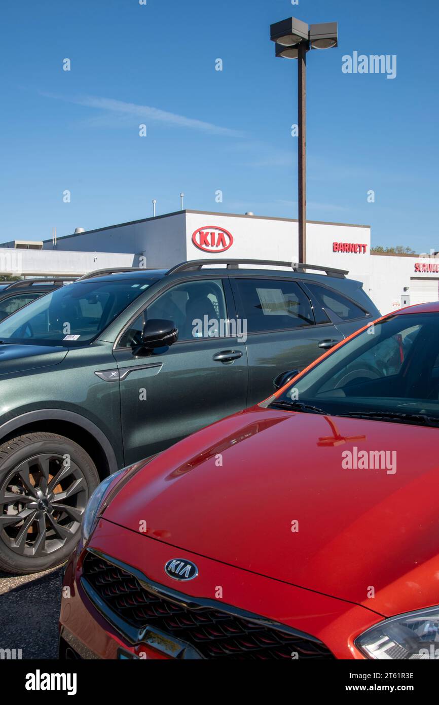 White Bear Lake, Minnesota. Kia Autos auf Autohändler Autohändler. Stockfoto