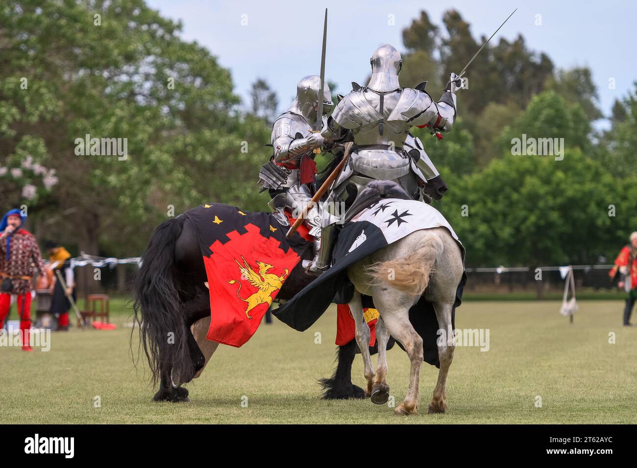 Ritterturnier. Mittelalterliche Ritter während eines Turniers. Ritterwettbewerb. Stockfoto