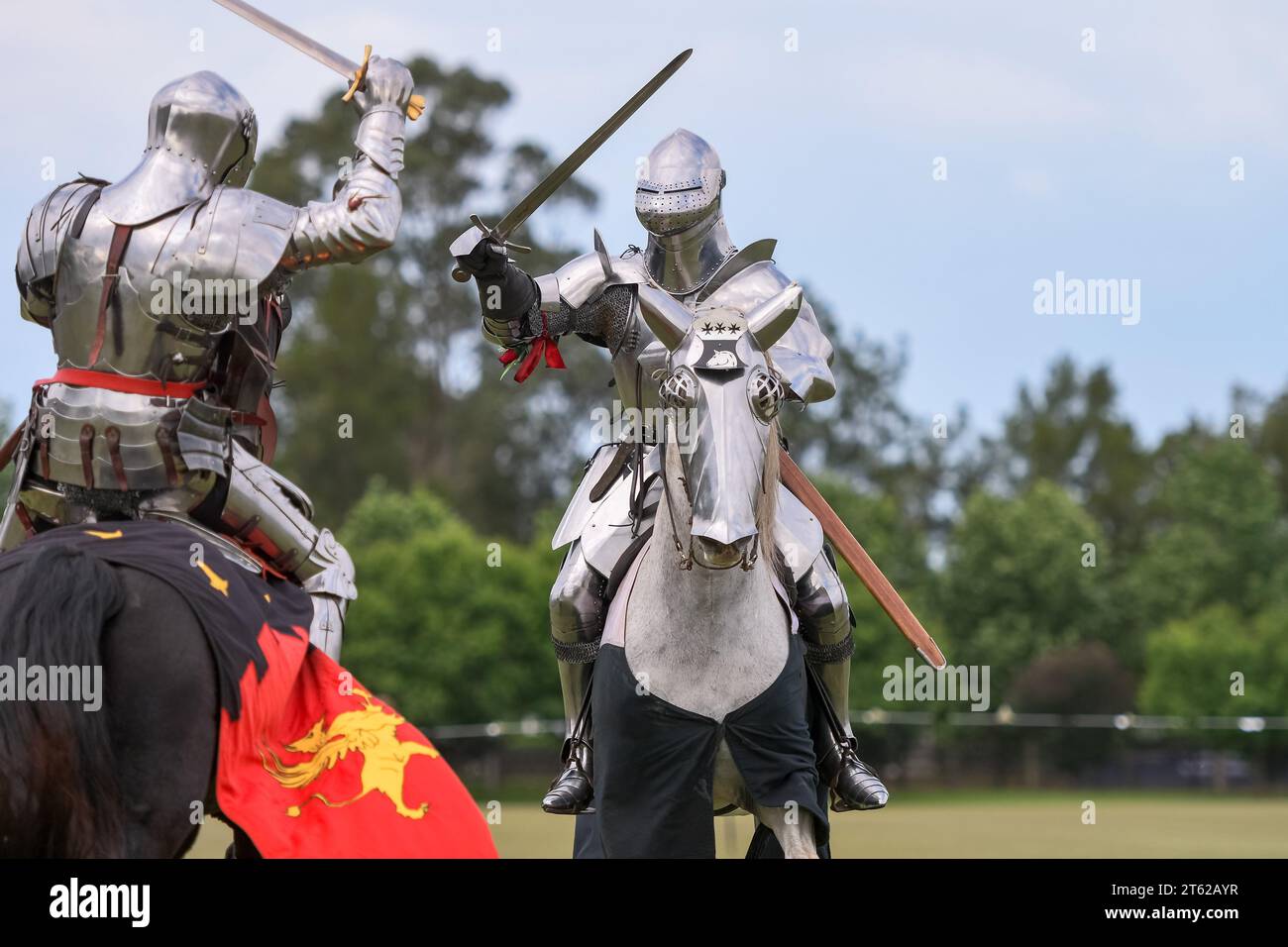 Ritterturnier. Mittelalterliche Ritter während eines Turniers. Ritterwettbewerb. Stockfoto