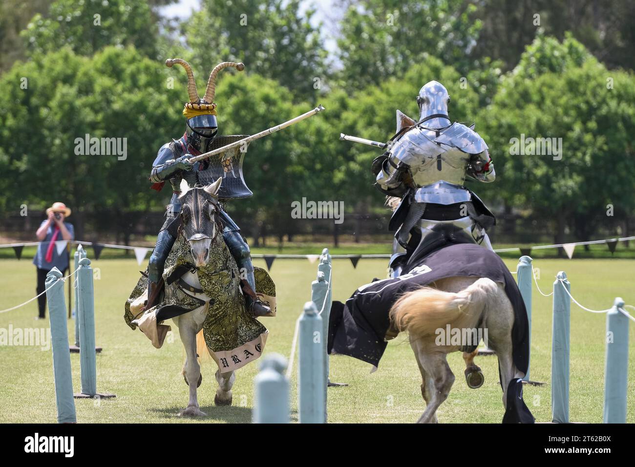 Ritterturnier. Mittelalterliche Ritter während eines Turniers. Ritterwettbewerb. Stockfoto