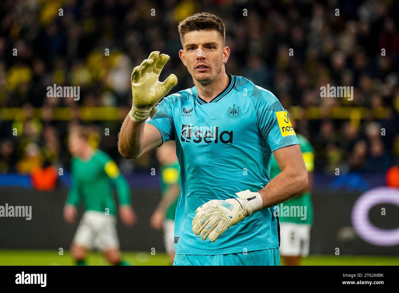 Dortmund, Deutschland. November 2023. DORTMUND, DEUTSCHLAND - 7. NOVEMBER: Nick Pope von Newcastle United Gesten beim Spiel der UEFA Champions League Gruppe F zwischen Borussia Dortmund und Newcastle United FC im Signal Iduna Park am 7. November 2023 in Dortmund (Foto: Rene Nijhuis/BSR Agency) Credit: BSR Agency/Alamy Live News Stockfoto