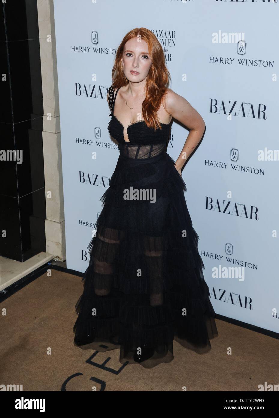 London, Großbritannien. November 2023. Patsy Stevenson wurde für die Harper's Bazaar Women of the Year Awards 2023 bei Claridge's in London angekommen. (Foto: Brett Cove/SOPA Images/SIPA USA) Credit: SIPA USA/Alamy Live News Stockfoto