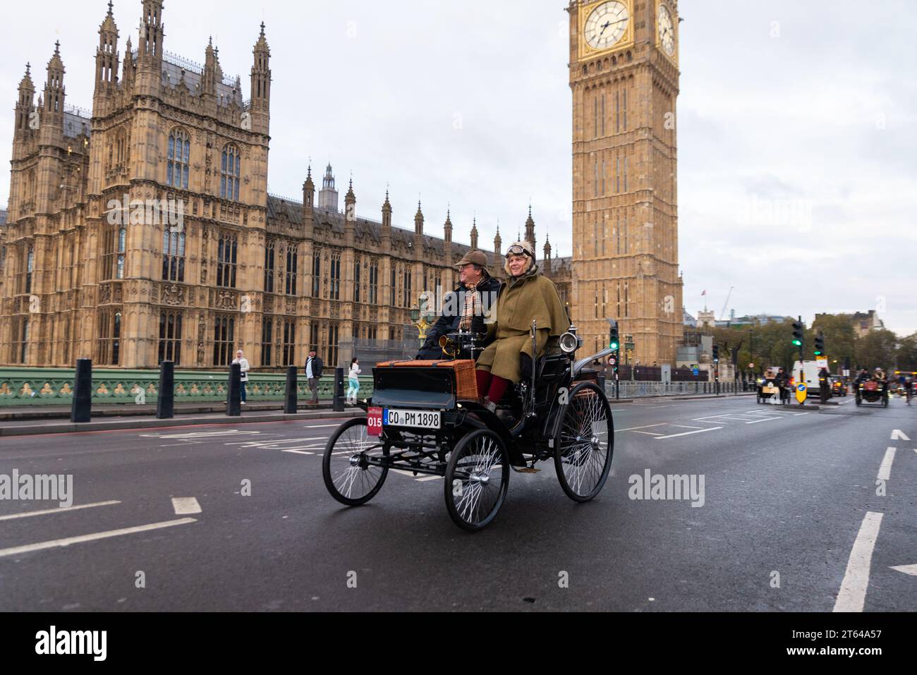 1898c Benz Car Teilnahme am Rennen von London nach Brighton, Oldtimer-Rennen durch Westminster, London, Großbritannien Stockfoto