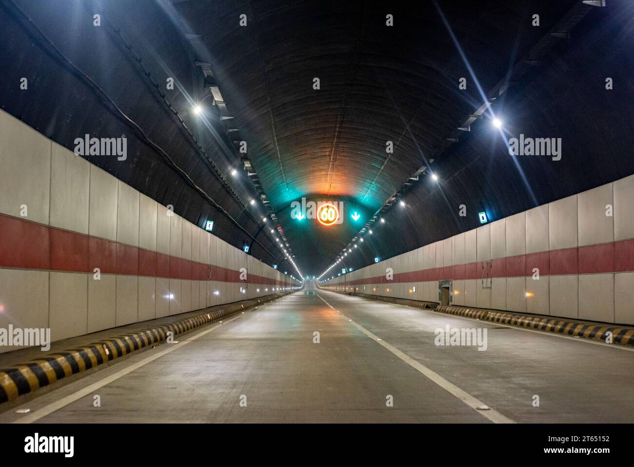 Der Bangabandhu Tunnel ist ein Unterwasser-Schnellstraßentunnel in Chittagong, Bangladesch unter dem Karnaphuli River. Stockfoto