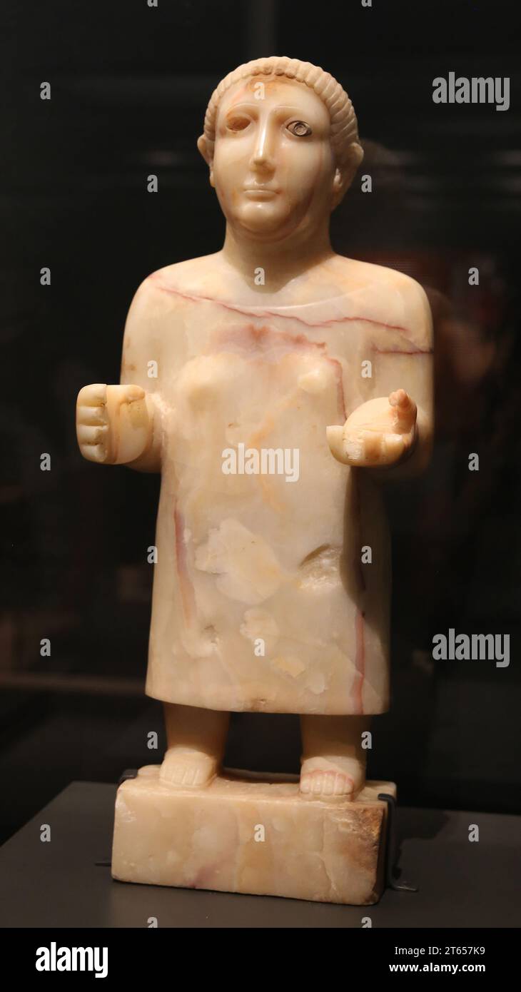 Calcit-Statue einer stehenden Frau. Sabäische Periode. 1.-2. Jahrhundert v. Chr. Jemen. British Museum. London. GBR Stockfoto