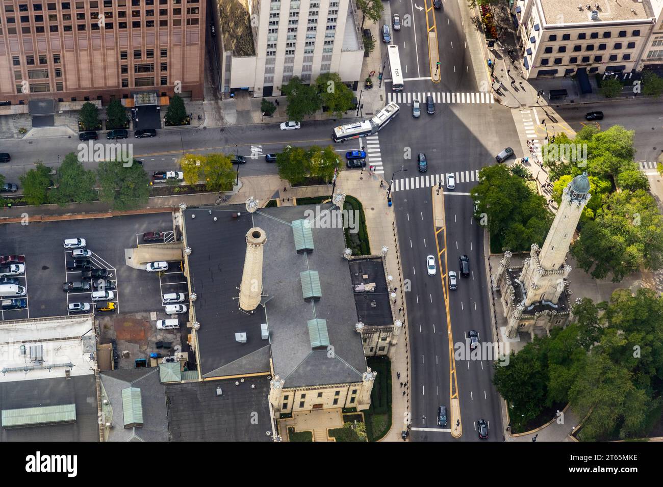875 North Michigan Avenue ist die Adresse des John Hancock Center. Von der Aussichtsplattform im 94. Stock haben Sie einen guten Überblick über Chicagos Gebäude. Chicago, Usa Stockfoto