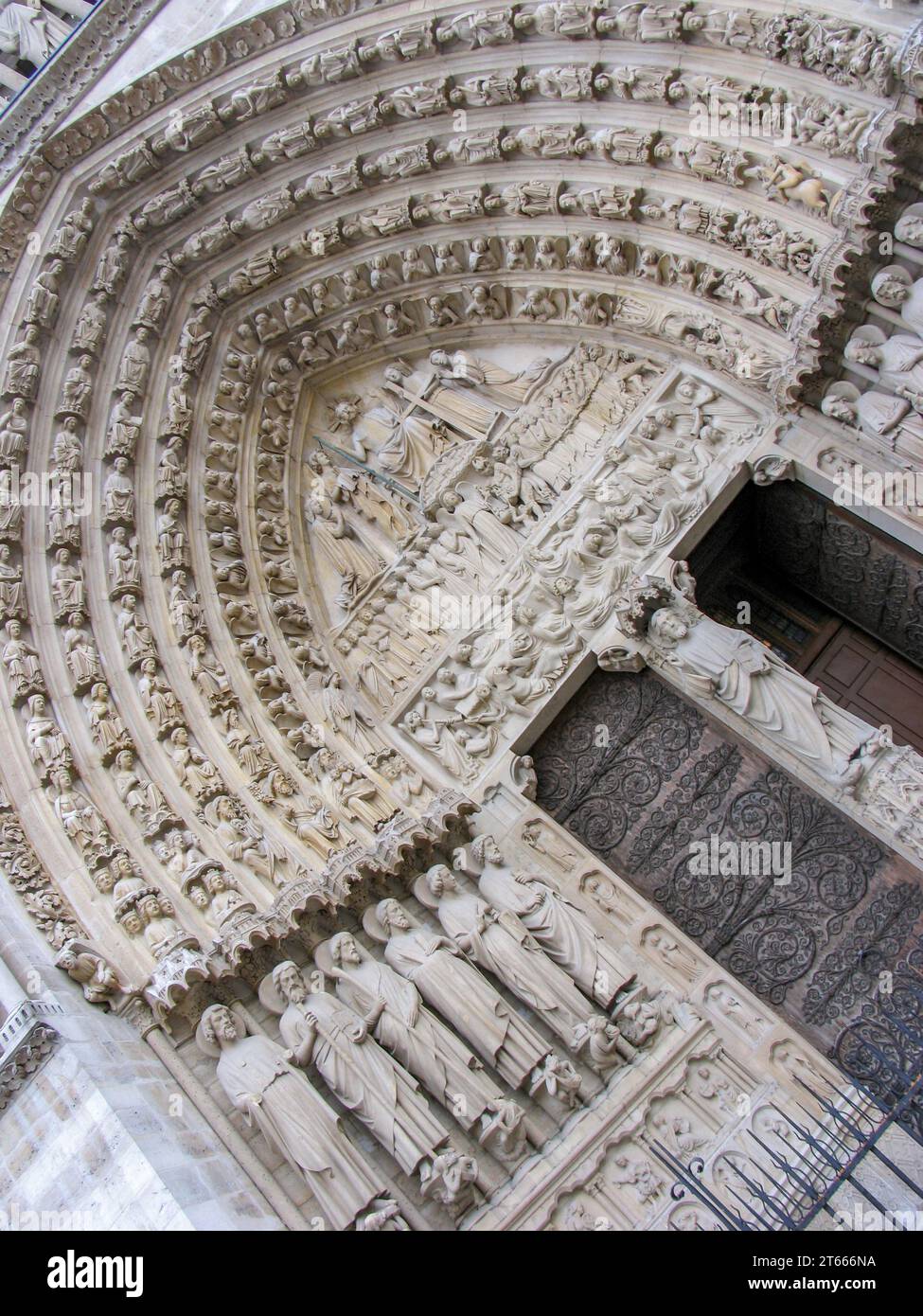 Kathedrale Notre-Dame (vor dem Feuer) im Zentrum von Paris, Frankreich. Stockfoto