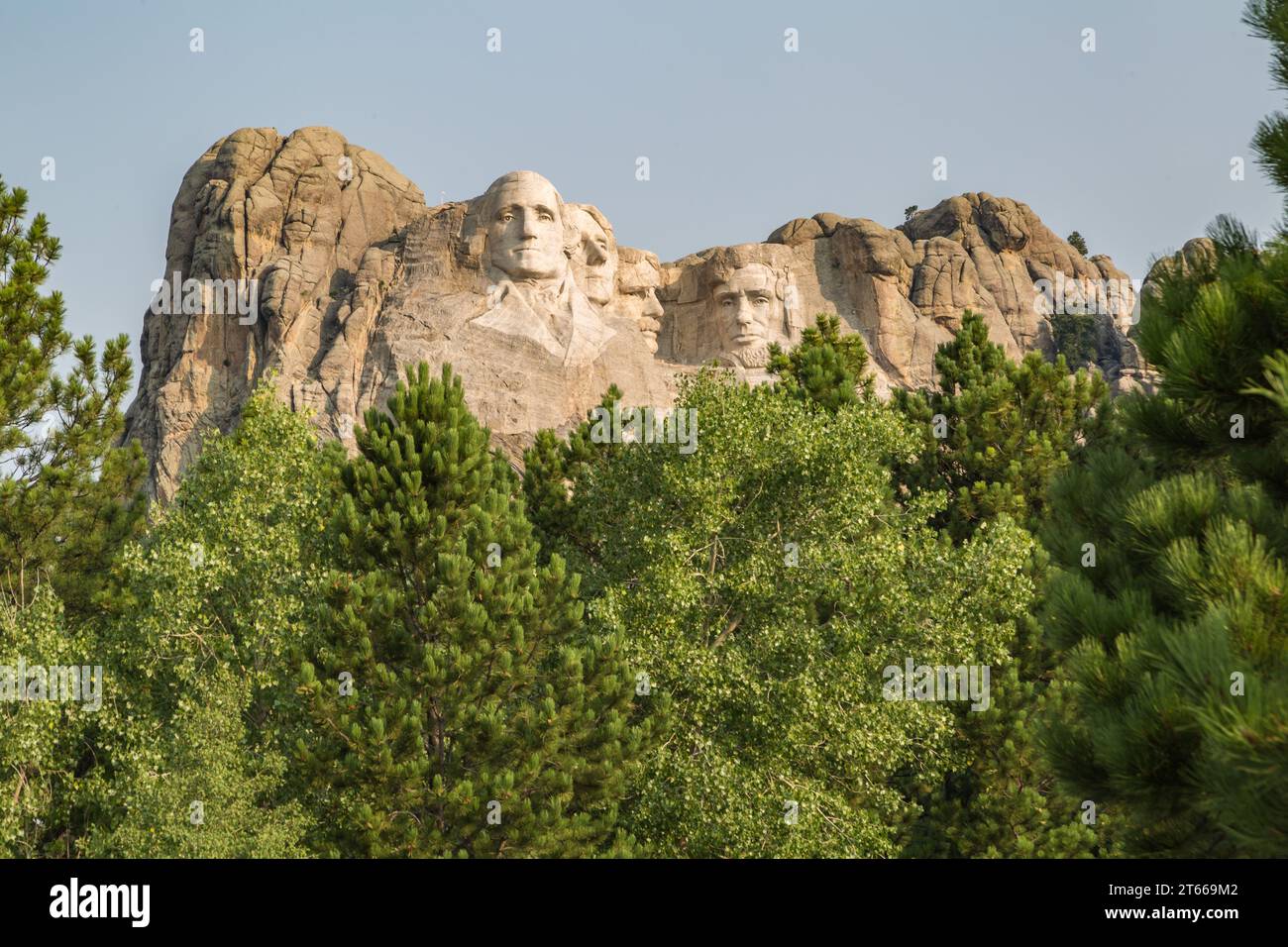 Geschnitzte Granitbüsten von George Washington, Thomas Jefferson, Theodore Teddy Roosevelt und Abraham Lincoln am Mount Rushmore National Monument Stockfoto