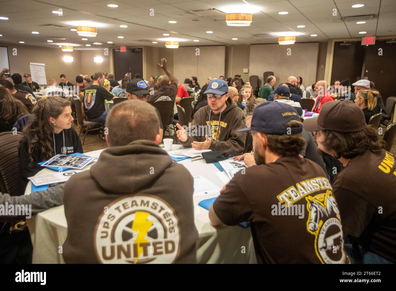 Chicago, Illinois – die Mitarbeiter des United Parcel Service treffen sich auf der jährlichen Tagung der Teamsters for a Democratic Union. Sie erörterten, wie die durchgesetzt werden kann Stockfoto