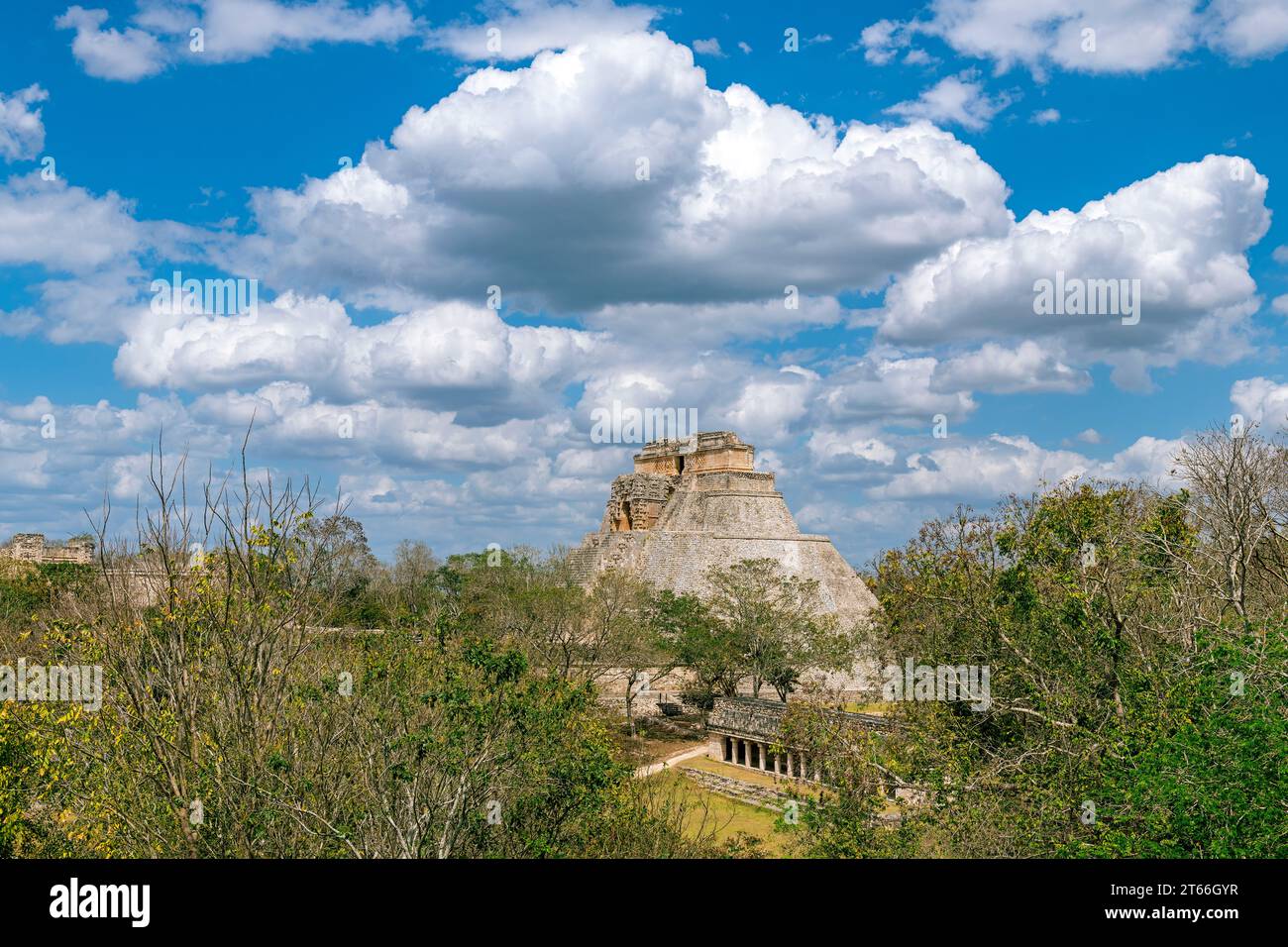 Maya-Zauberpyramide in Uxmal, Yucatan-Halbinsel, Mexiko. Stockfoto