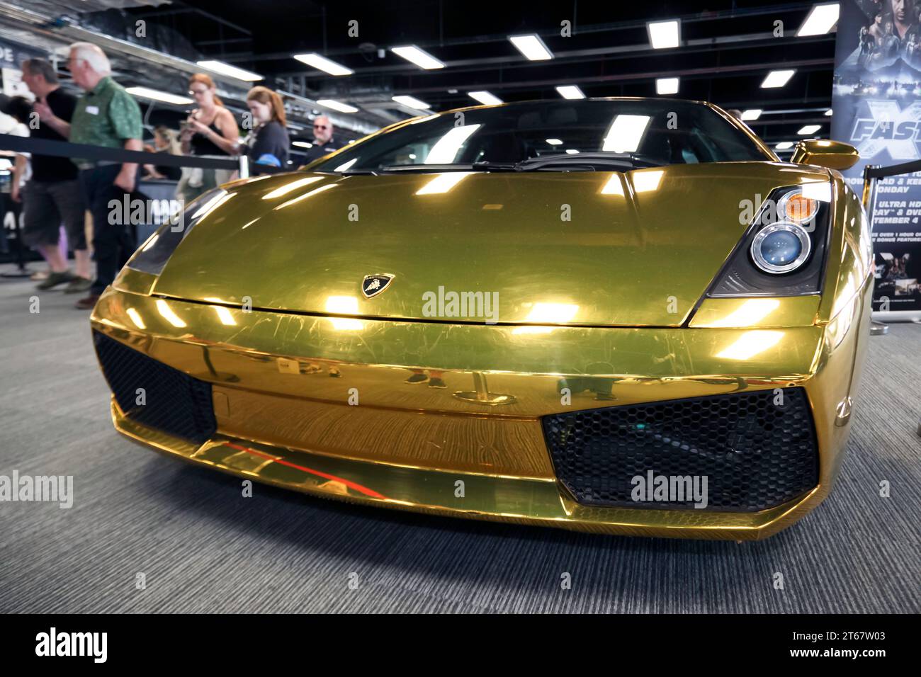 Der Gold, 2003 Lamborghini Gallardo, der in „Fast X“, Teil der Fast&Furious-Franchise, auf der British Motor Show 2023 gezeigt wurde Stockfoto