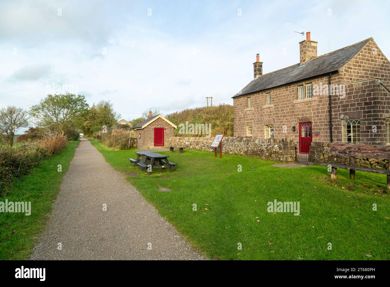 Railway Cottage an der ehemaligen Cromford and High Peak Railway Line an der Hopton Incline, Derbyshire, England Stockfoto