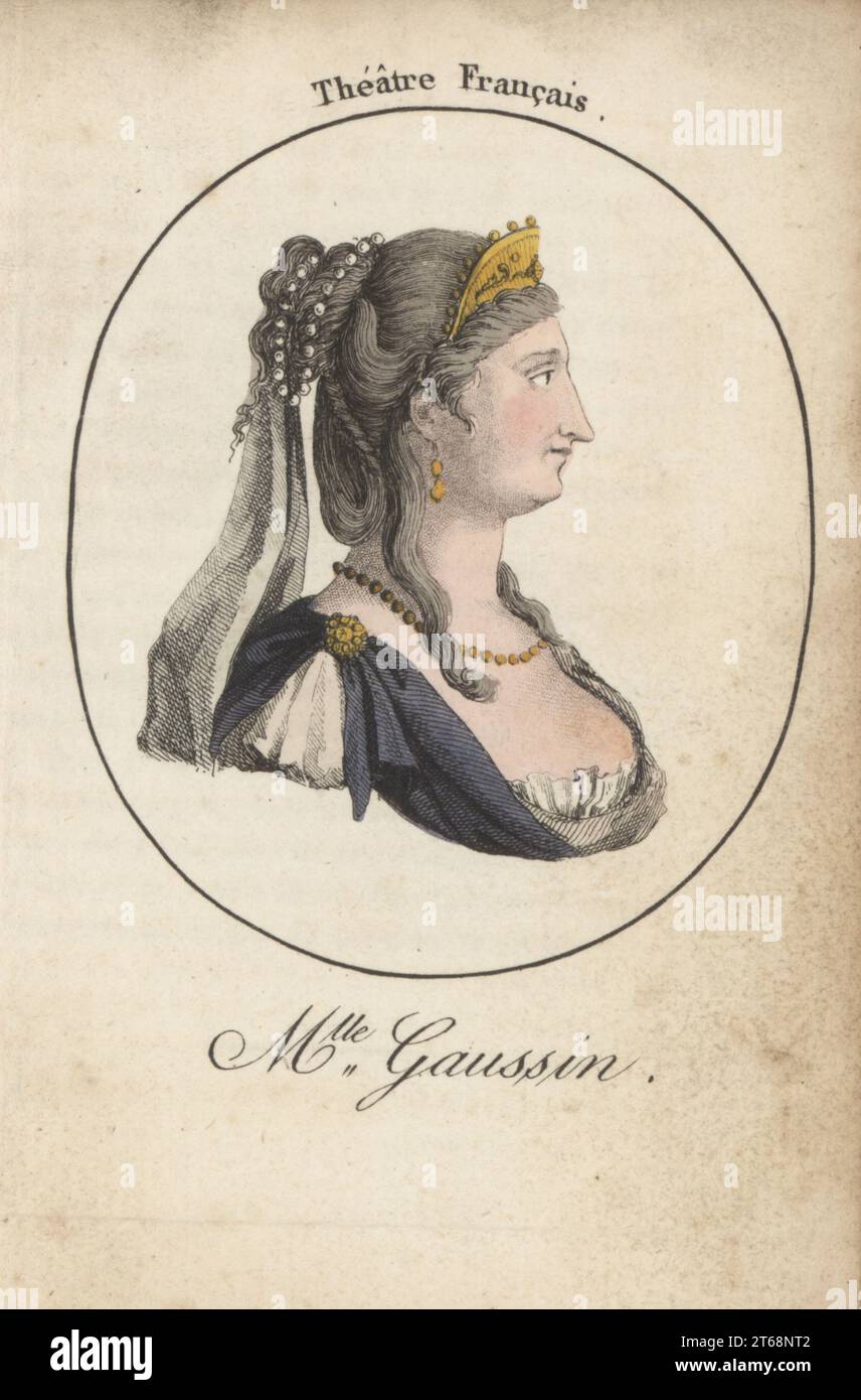 Jeanne-Catherine Gaussem oder Mlle. Gaussin, französische Bühnenschauspielerin 1711-1767. Genannt Schönheit, personifiziert von Denis Diderot. Mlle Gaussin. Theater Francais. Handkolorierter Kupferstich nach Jacques Grasset Saint-Sauveur von Acteurs et Actrices Cebres, berühmten Schauspielern und Schauspielerinnen, Le Caliz Latour Libraire, Paris, 1808. Stockfoto