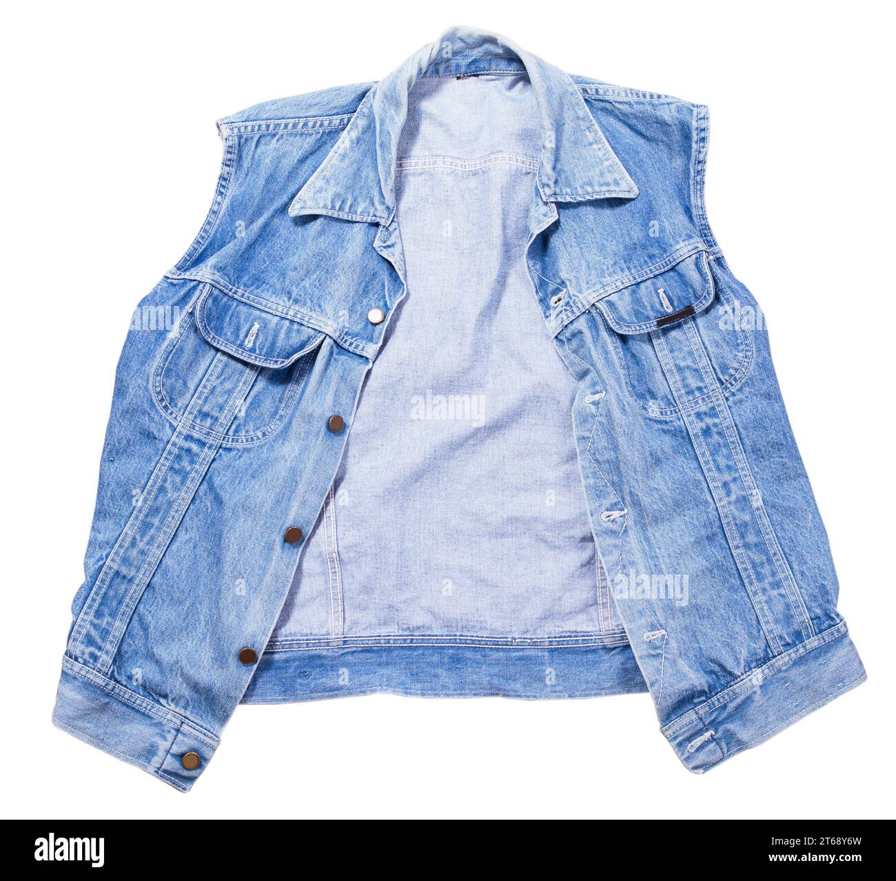 Blaue Denim-Weste auf weißem Hintergrund, Jeansweste isoliert auf weißem Hintergrund, Sommerbekleidungselement Stockfoto