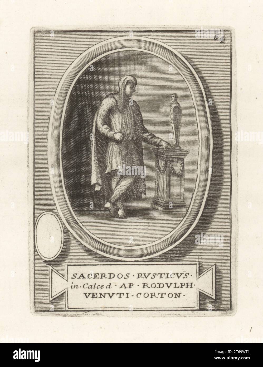 Priester in römischem Bauernkleid mit Hut, Mantel und Sandalen vor einem Altar (vielleicht für Priapus, rustikaler Fruchtbarkeitsgott). Von einem gravierten Chalcedonjuwel aus der Sammlung von Ridolfino Venuti. Sacerdos Rusticus in Calce. ap Rodulph Venuti Corton. Kupferstich von Francesco Valesio, Antonio Gori und Ridolfino Venutis Academia Etrusca, Museum Cortonense in quo Vetera Monumenta, (etruskische Akademie oder Museum von Cortona), Faustus Amideus, Rom, 1750. Stockfoto