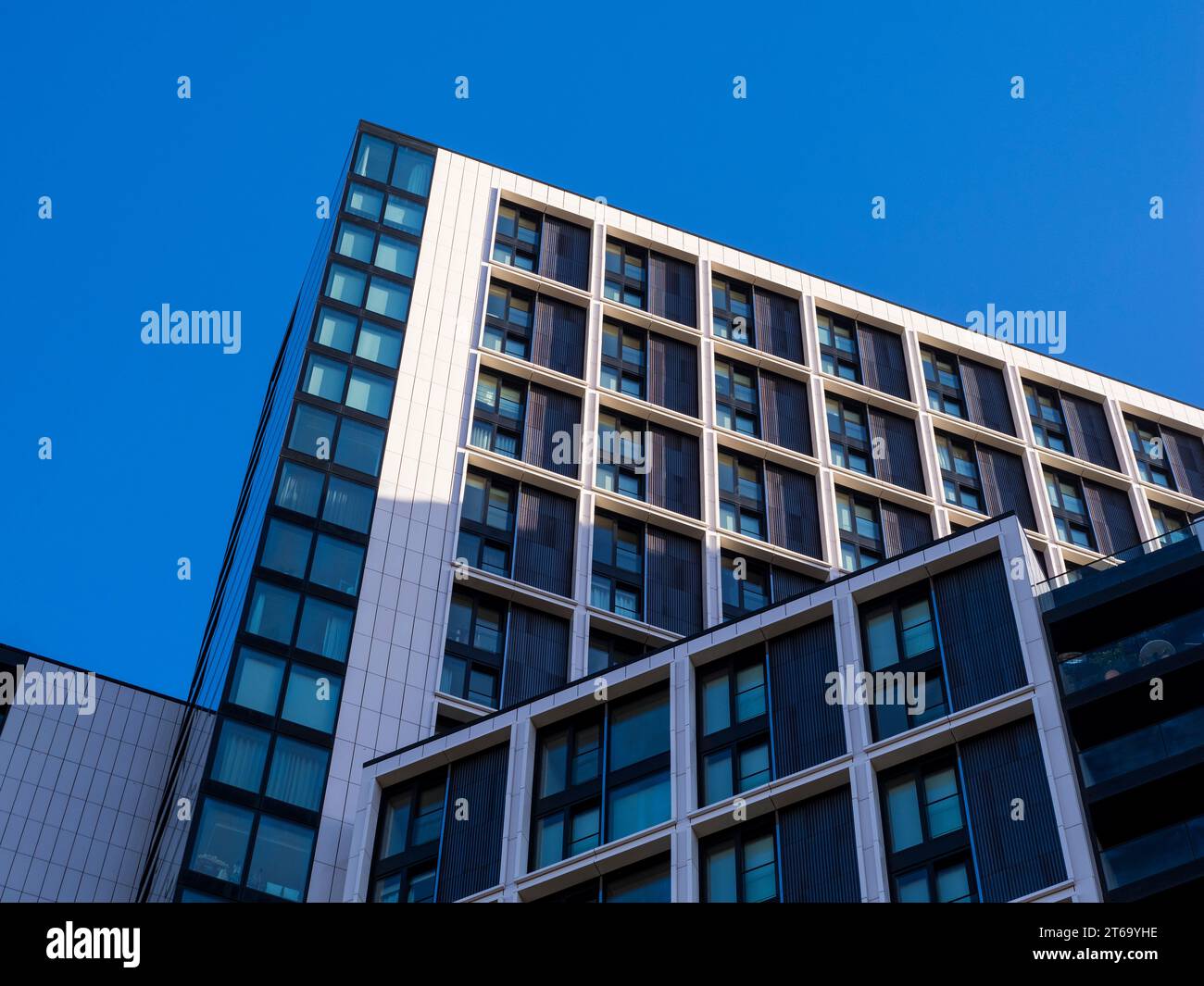 The Dumont, New Luxury Housing, Albert Embankment, South London, London, England, Großbritannien, GB. Stockfoto