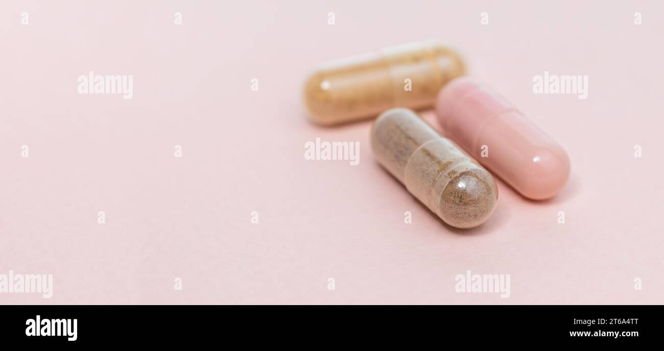 Pharmazeutische Arzneimittel Pillen, Tabletten und Kapseln. Medizin minimalistisches abstraktes Konzept. Stockfoto