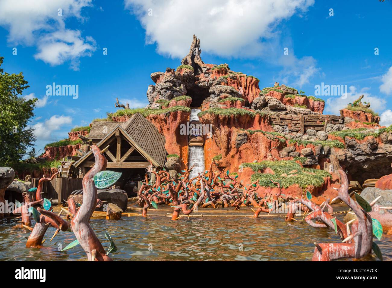 Splash Mountain Holzfahrt Attraktion im Frontierland Area of Magic Kingdom in Walt Disney World, Orlando, Florida Stockfoto