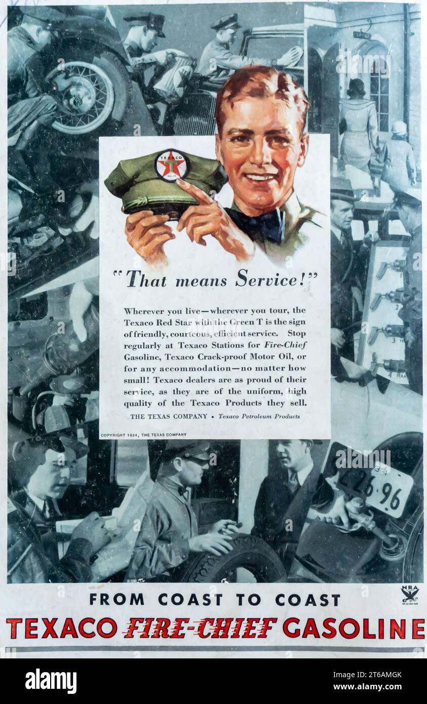 1934 Werbespot des Feuerwehrmannes Texaco. „Das bedeutet Service!“ Stockfoto
