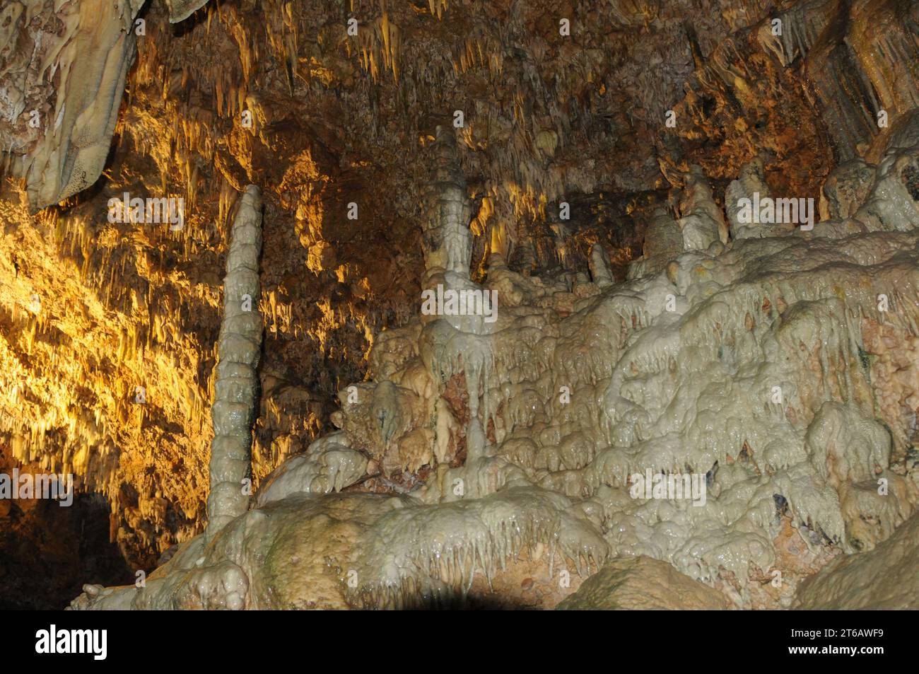 Libanon: Die Höhlen in der Nähe von Qadisha-Valley Tripolis-City. Stockfoto