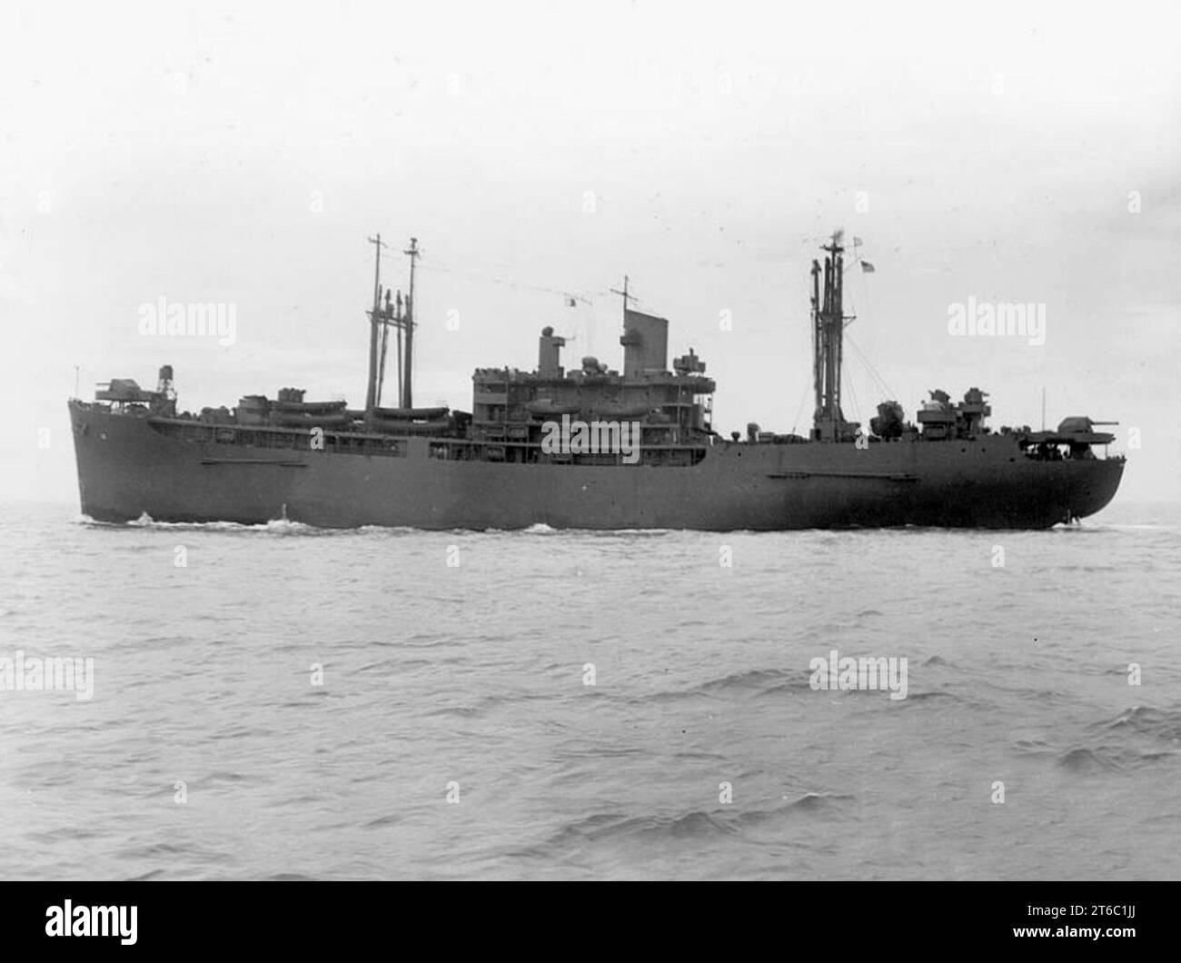 USS Amphion (AR-13) am 15. Januar 1946 Stockfoto