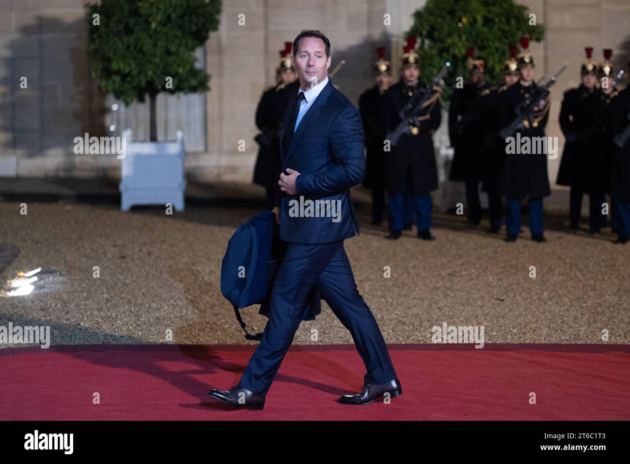 Elysee Palace in Paris am 9. November 2023. Der französische Raumfahrtingenieur, Pilot und Astronaut Thomas Pesquet trifft zu Ehren der Staats- und Regierungschefs und der Führer internationaler Organisationen, die am 6. Pariser Friedensforum teilnehmen, am 9. November 2023 im Elysee-Palast in Paris ein. Vertreter von staaten, internationalen Organisationen, Unternehmen, Entwicklungsbanken oder Nichtregierungsorganisationen werden vom 10. Bis 11. November 2023 erwartet. Die Themen dieses Jahres sind der Schutz des Planeten und der Menschen, Vertrauen und Sicherheit in den USA Stockfoto