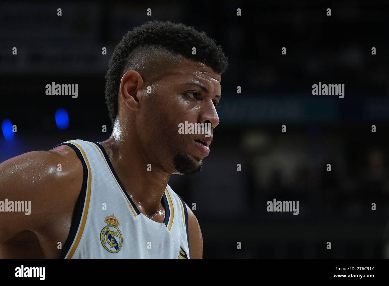 Edy Tavares von Real Madrid während des Turkish Airlines EuroLeague-Spiels zwischen Real Madrid und Virtus Segafredo Bologna im Wizink Center am November Stockfoto