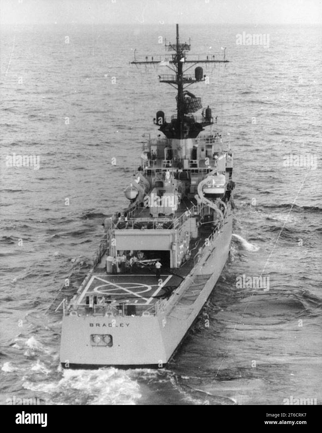 USS Bradley (DE-1041) strenger Blick mit Torpedorohre c1965 Stockfoto