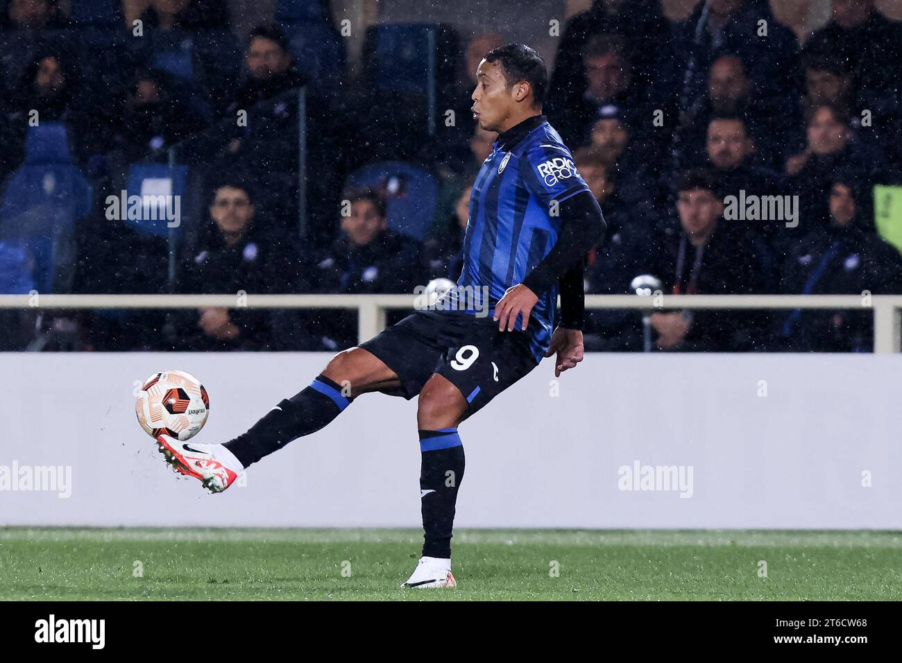 Bergamo, Italien, 9. November 2023. Luis Muriel (Atalanta BC) in Aktion während des Europa League-Fußballspiels zwischen Atalanta und SK Sturm Graz am 9. November 2023 im Gewiss-Stadion in Bergamo, Italien. Quelle: Stefano Nicoli/Speed Media/Alamy Live News Stockfoto