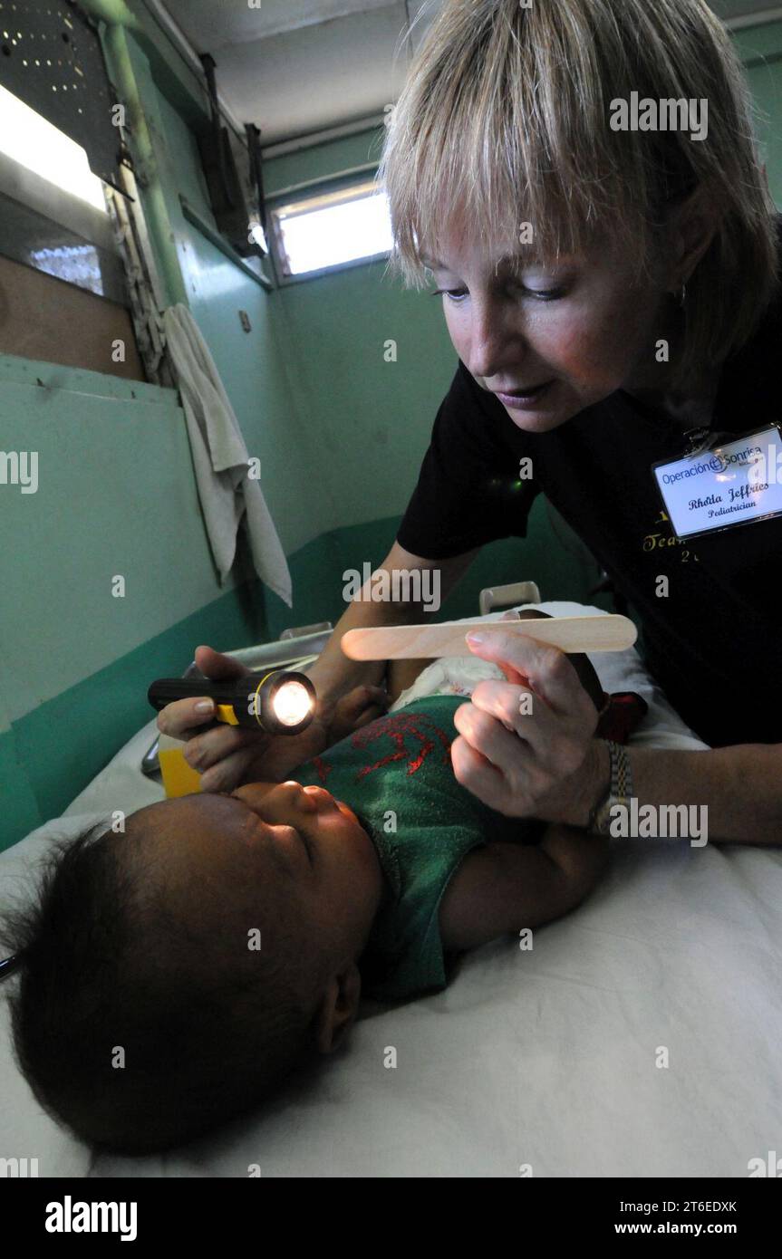 USS Kearsarge in fortgesetztem Versprechen 2008 Stockfoto