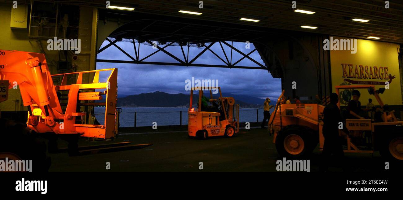 USS Kearsarge unterstützt das fortgesetzte Versprechen 2008 Stockfoto
