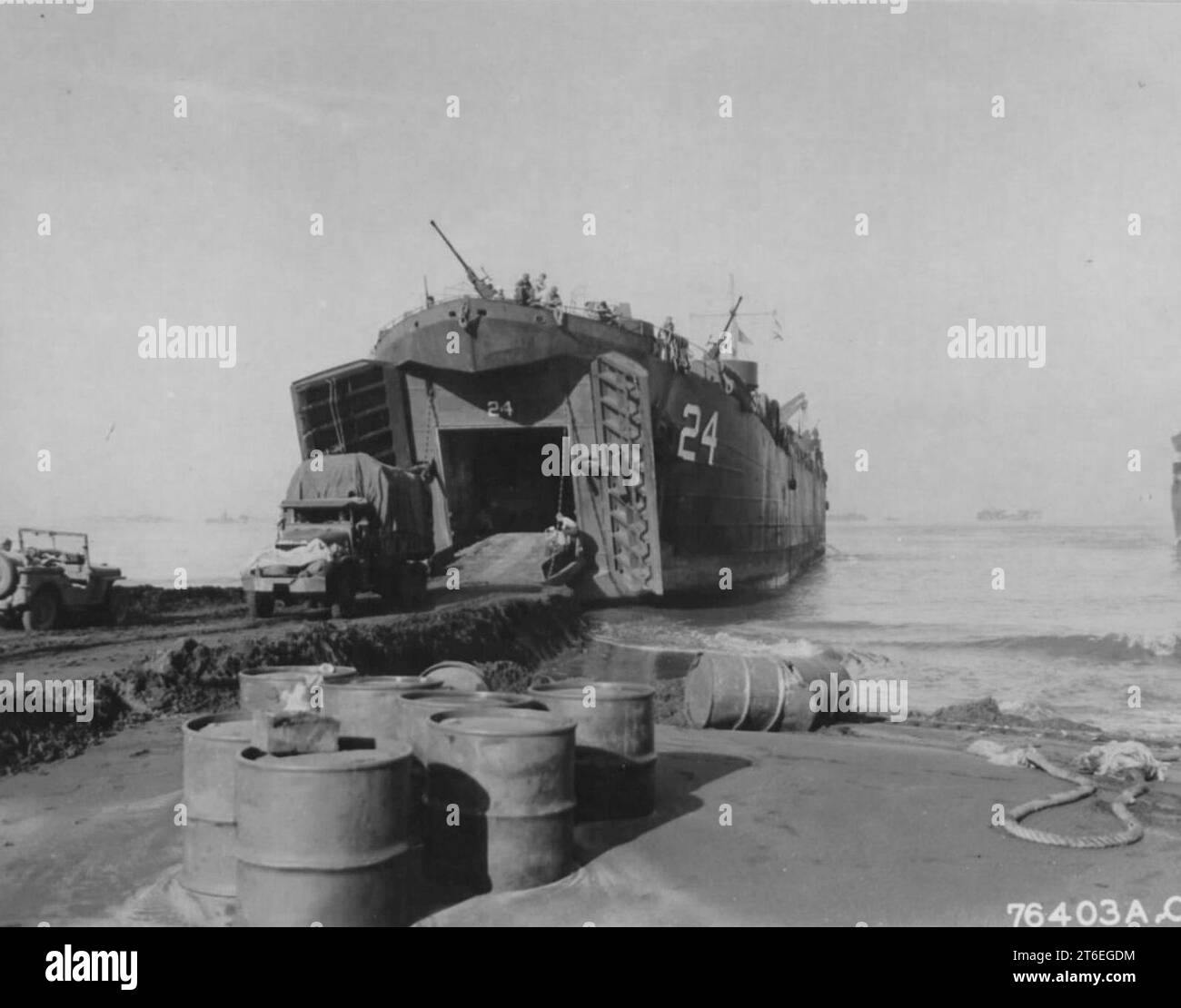 USS LST-24 Luzon Island Philippinen 13. Februar 1945 Stockfoto