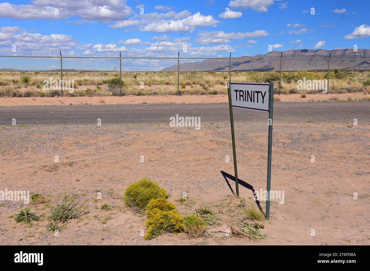 Eingang zum trinity-Standort, an der Raketenreichweite White Sands, New mexico, wo die erste Atombombe der Welt explodiert ist Stockfoto