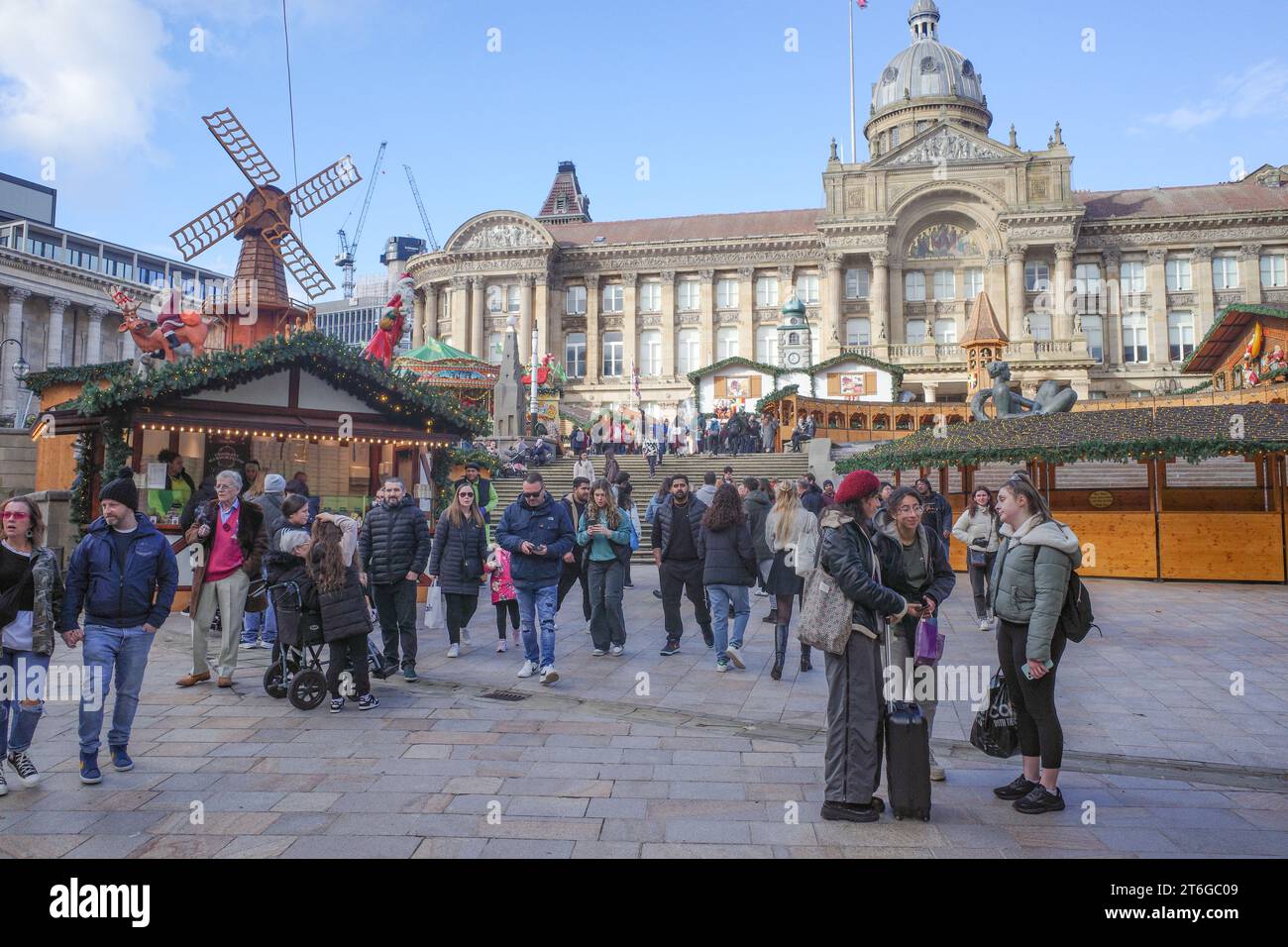 Birmingham, Großbritannien - 5. November 2023: Weihnachtsmärkte in Birmingham Frankfurt am Victoria Square Stockfoto