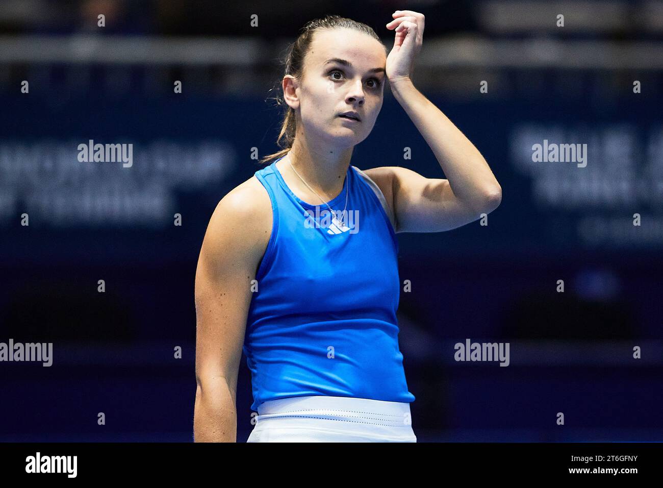 Sevilla, Spanien, 10. November 2023. Clara Burel aus Frankreich während des Spiels erneut Jule Niemeier aus Deutschland beim Billie Jean King Cup Finale in Sevilla. Kredit: Omar Arnau Kredit: Saolab/Alamy Live News Stockfoto