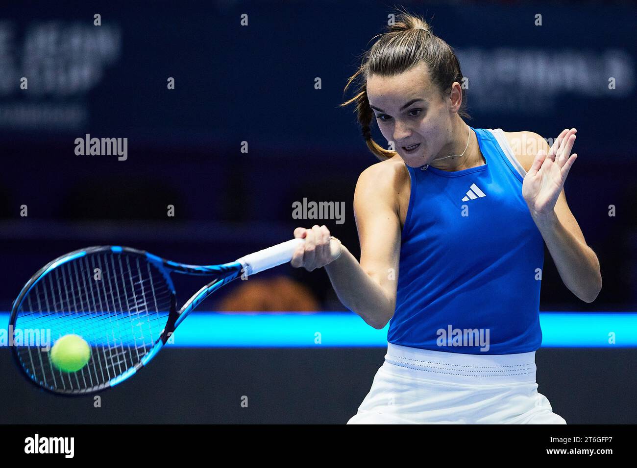 Sevilla, Spanien, 10. November 2023. Clara Burel aus Frankreich während des Spiels erneut Jule Niemeier aus Deutschland beim Billie Jean King Cup Finale in Sevilla. Kredit: Omar Arnau Kredit: Saolab/Alamy Live News Stockfoto