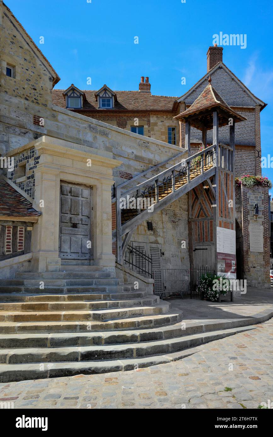 Leutnance aus dem 18. Jahrhundert, ehemaliges Gouverneurshaus, Quai de la Quarantaine, Honfleur, Calvados, Basse Normandie, Normandie, Frankreich, Europa Stockfoto