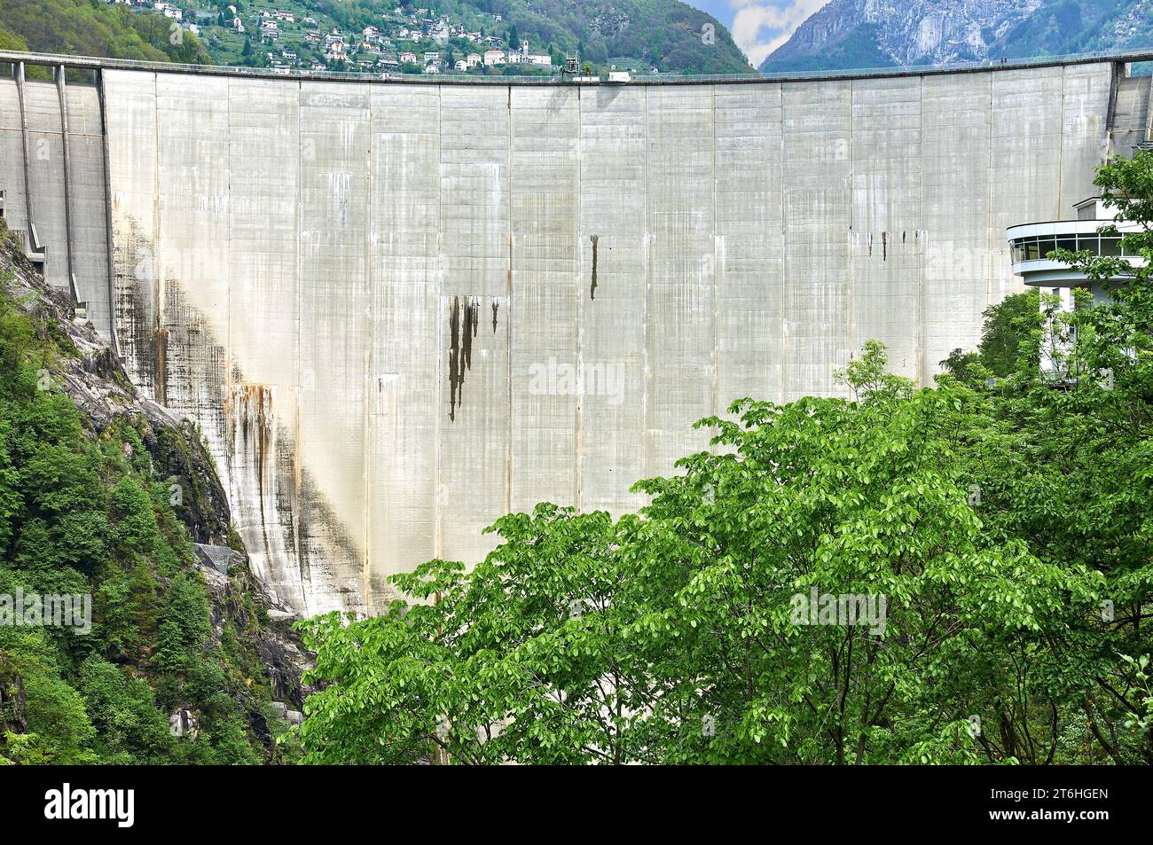 Staudamm Vogorno bzw. Lago di Vogorno, Valle Verzasca, Kanton Tessin, Schweiz Stockfoto