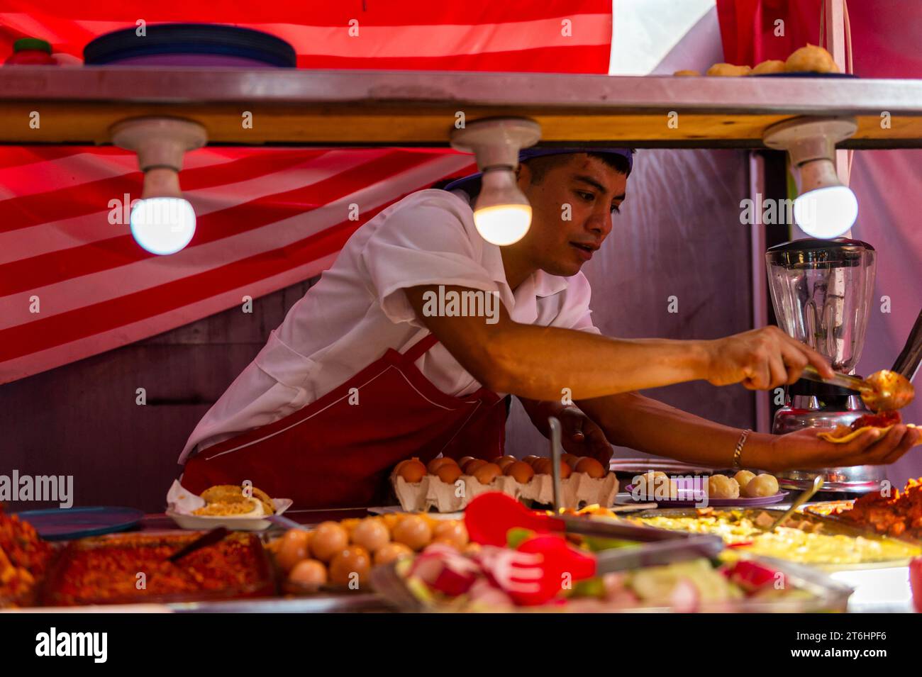 Mexiko, Mexiko-Stadt, Streetfood im Chilpancingo Stockfoto