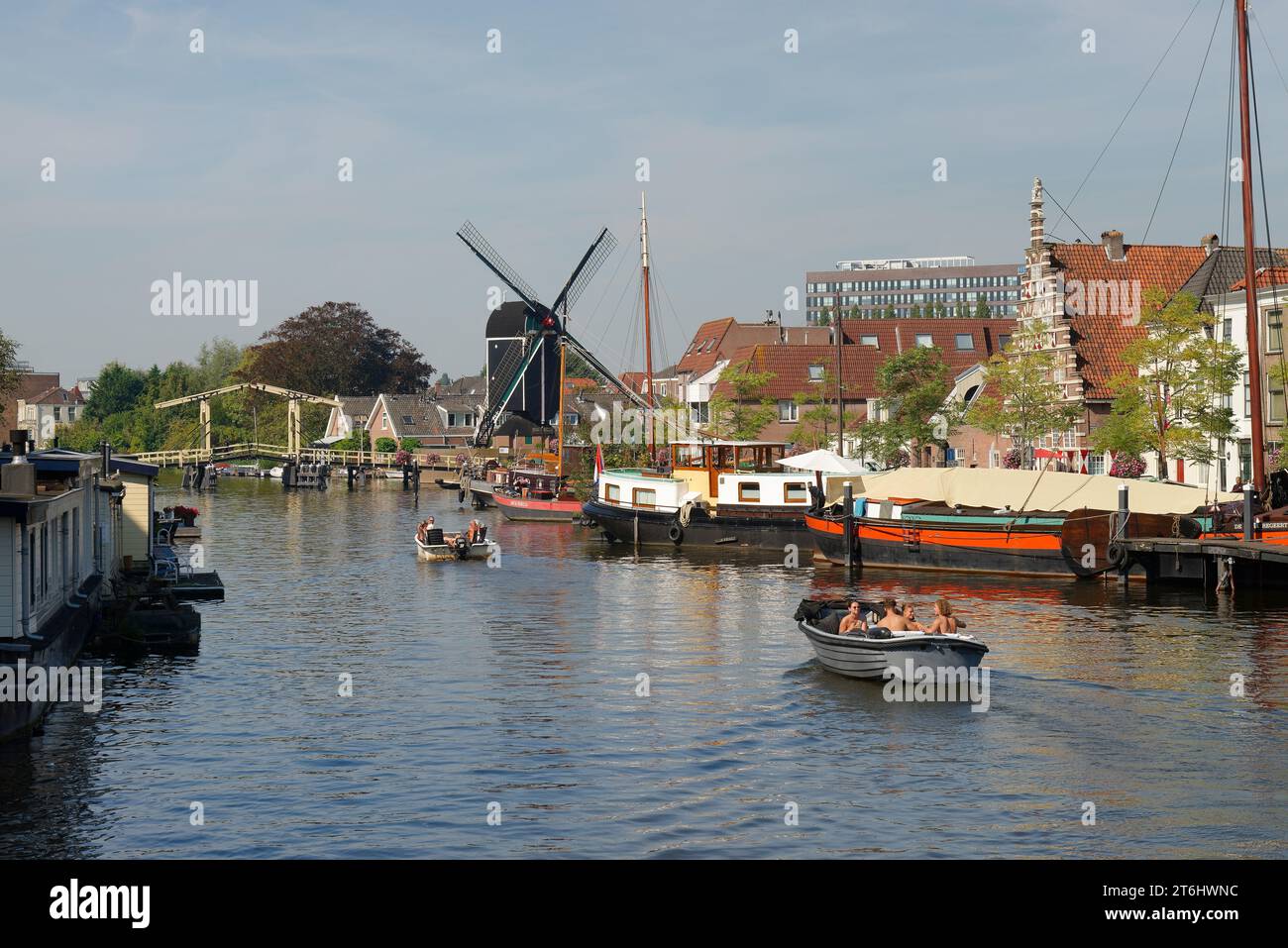Blick von der Brücke auf Galgenwater in Leiden / Leyden, Süd-Holland, Zuid-Holland, Benelux, Benelux-Länder, Niederlande, Nederland, Stockfoto