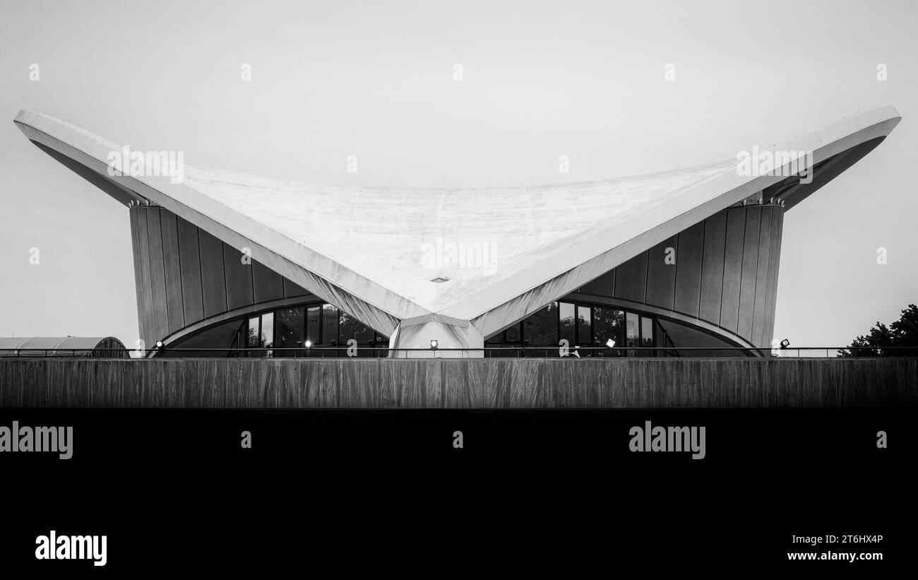 Haus der Kulturen der Welt (ehemalige Kongresshalle) in Berlin Stockfoto