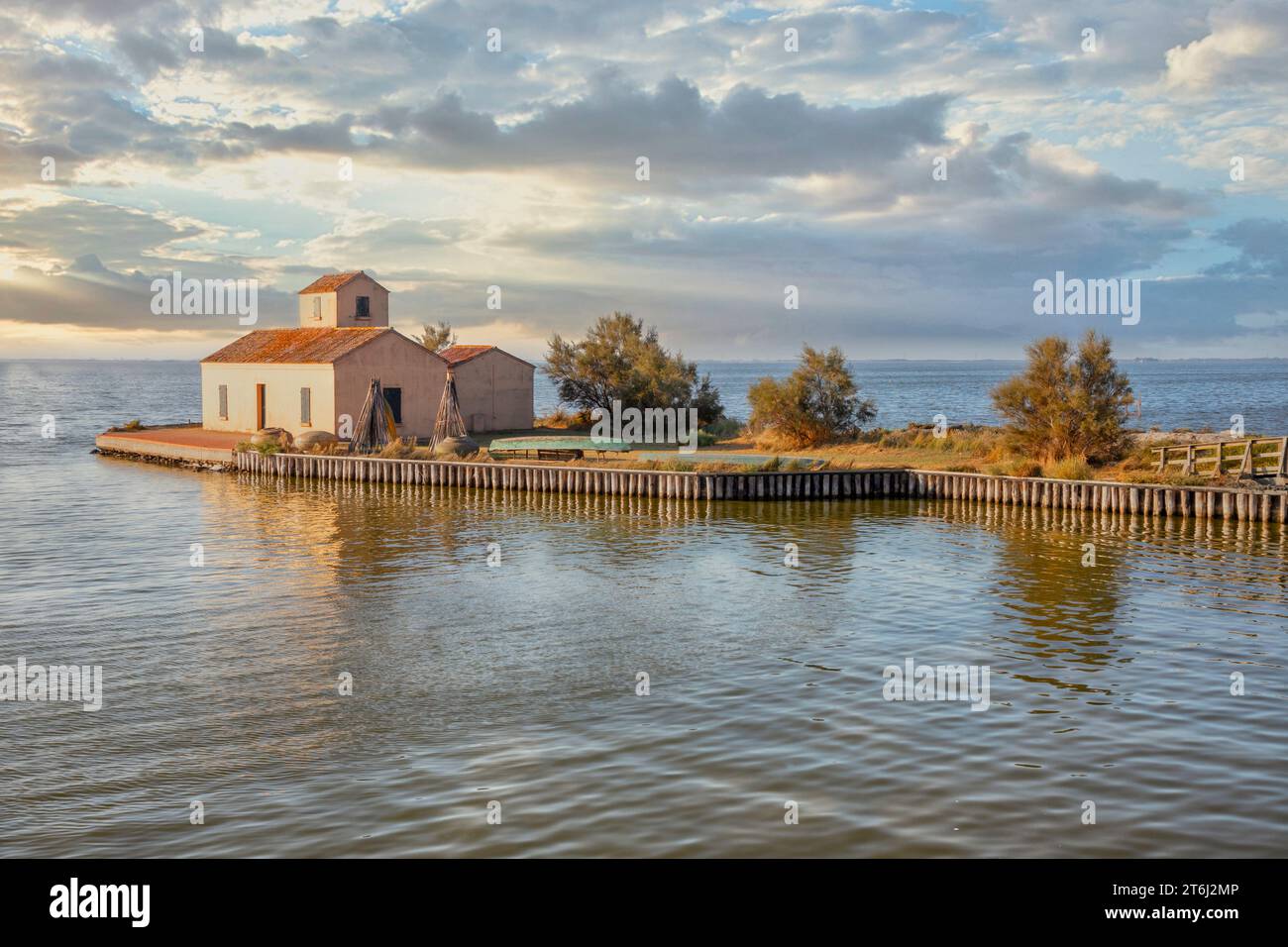 Italien, Emilia Romagna, Viertel Ferrara, Parco del Delta del Po, das Bauernhaus „Casone Donnabona“ in den Tälern von Comacchio Stockfoto