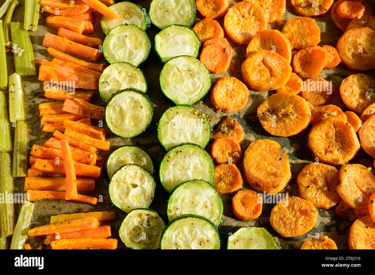 Backofen Gemüse aus dem Ofen. Stockfoto
