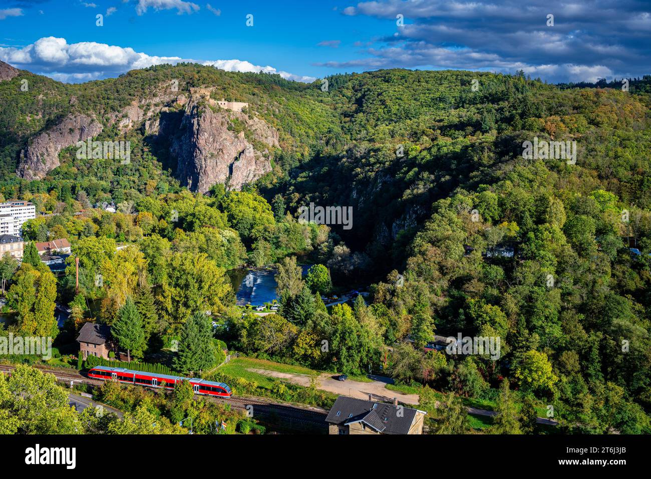 Bad Münster am Stein, Burg, Felsenlandschaft, Grafen von Sponheim, Herbst, Hochburg, Martin Bucer, Mineral Spa, nahe, Porphyr-Gesteinsformation, Raugrafen, Reformator, Reichsritter Franz von Sickingen, Rheingrafenstein, Burg, Ulrich von Hutten, Vorburger Ruine Affenstein Stockfoto