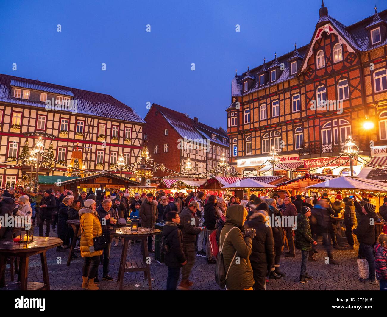 Weihnachtsmarkt am Marktplatz Wernigerode, Harz Stockfoto