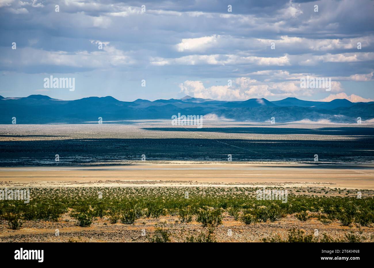 Layared Landscape an der Interstate 15 im San Bernardino County, Kalifornien Stockfoto
