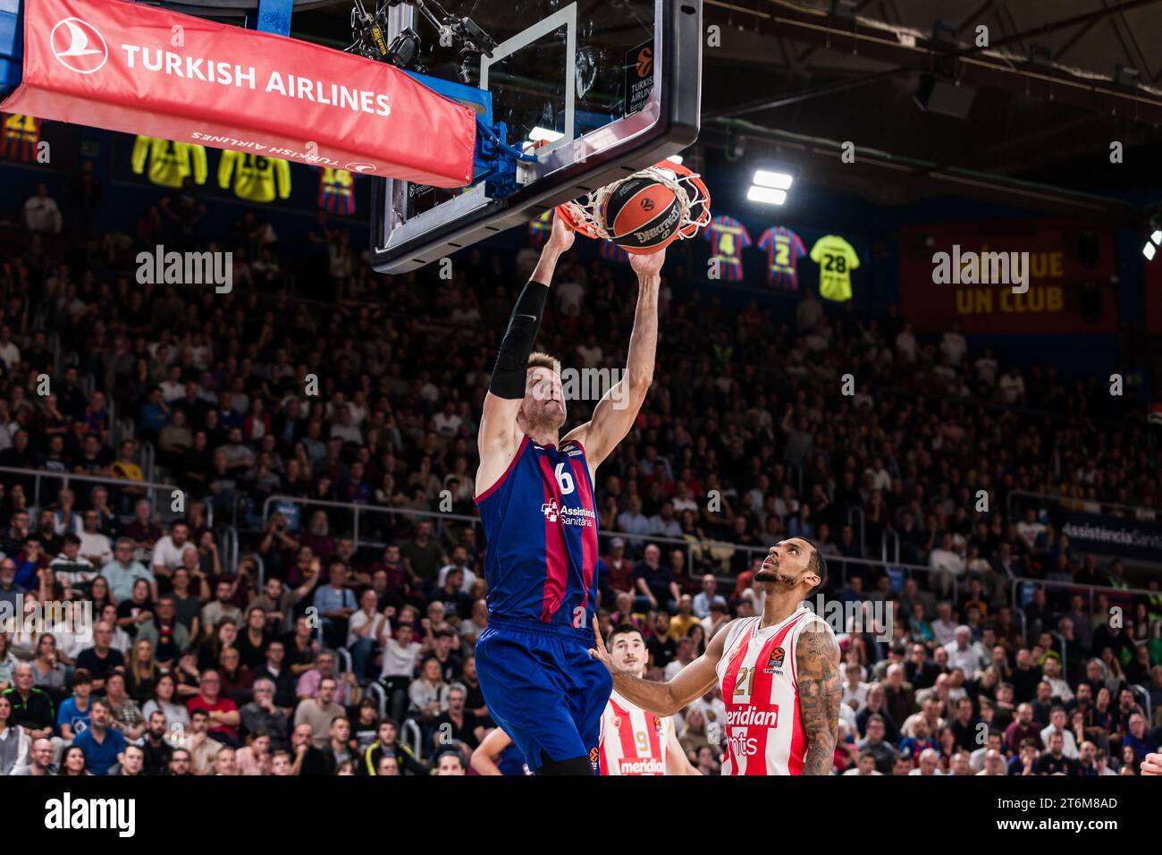 Jan Vesely vom FC Barcelona während des Basketballspiels der Turkish Airlines EuroLeague zwischen dem FC Barcelona und KK Crvena Zvezda am 10. November 2023 im Palau Blaugrana in Barcelona Stockfoto